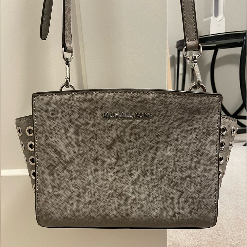 Grey Michael Kors Crossbody Purse with Silver Hardwear